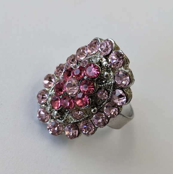 VTG GLASS CRYSTAL BARBIE CORE PINK CRYSTAL ADJUSTABLE RING - Picture 6 of 9